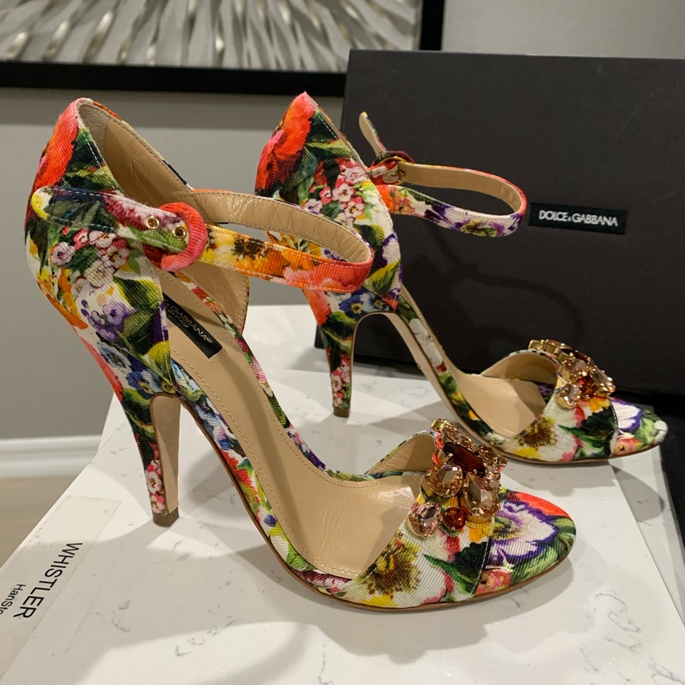 Dolce & Gabbana heels sz 39